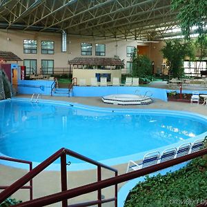 Town House Hotel - Grand Forks